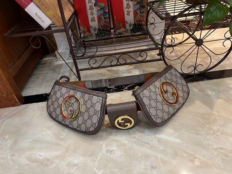 Gucci Wallets 89